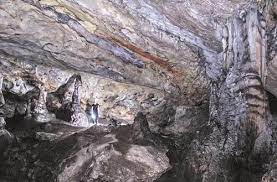 Te’omim Cave