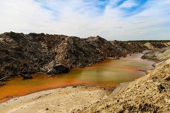 Zambia Faces Environmental Crisis from Acid Mine Leak