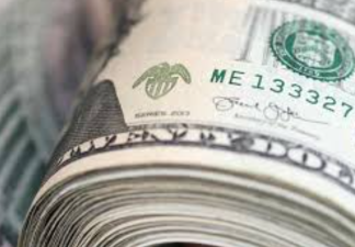 US Dollar Hegemony Faces Uncertain Future in Global Economy
