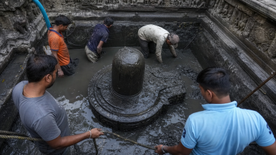 Trimbakeshwar Temple Shivling Discovery Simhastha Kumbh